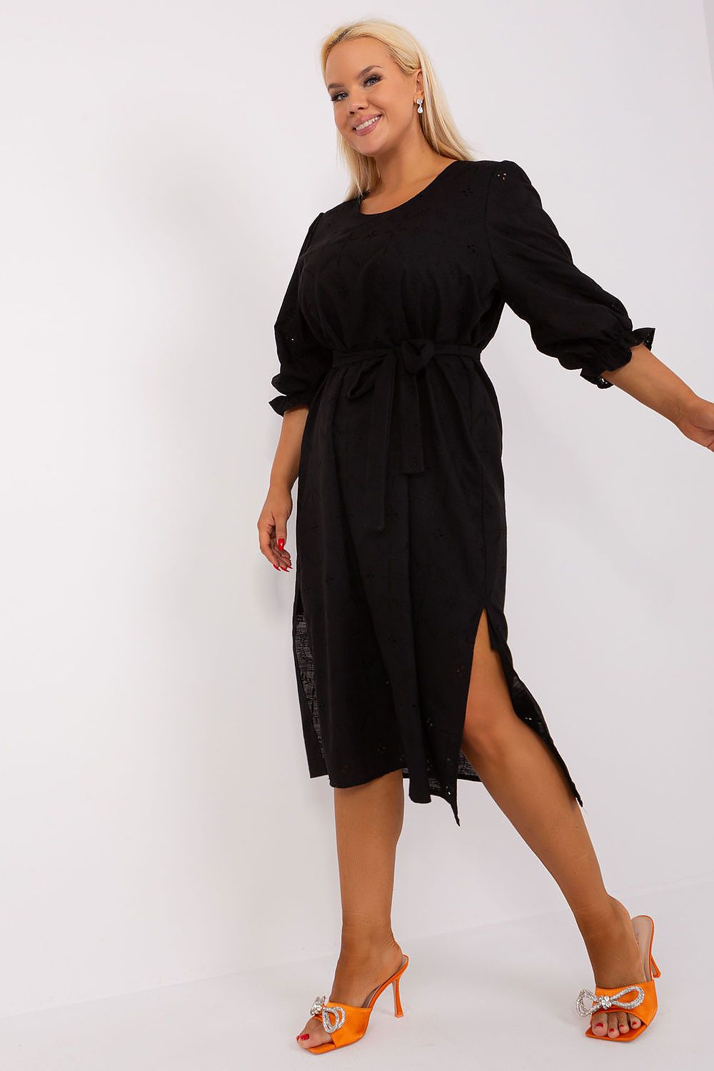 Plus size dress model 182285